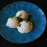 Pittige fetamousse met een pita